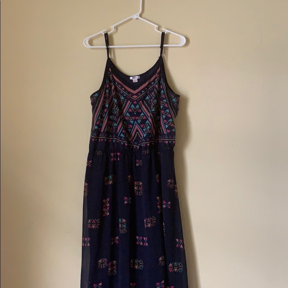 Fun flowy navy patterned dress